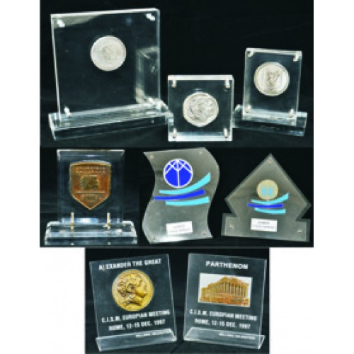 PLEXI GLASS ΜΕ ΜΕΤΑΛΛΟ